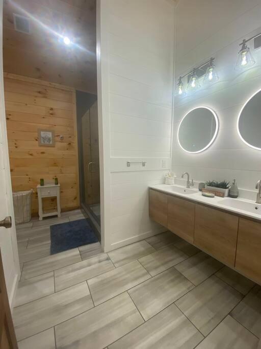 The Grand Tennessean Cabin- Four Bedroom Luxury Cabin In The Mountains Pigeon Forge Eksteriør billede