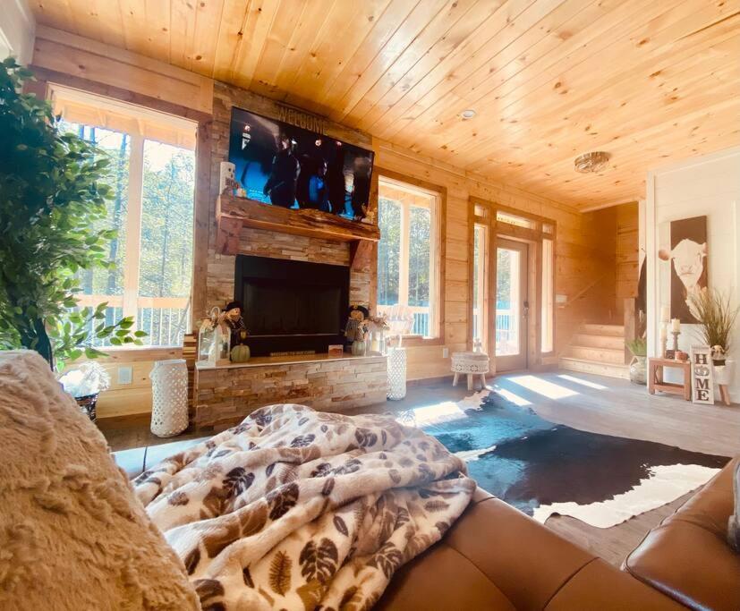 The Grand Tennessean Cabin- Four Bedroom Luxury Cabin In The Mountains Pigeon Forge Eksteriør billede