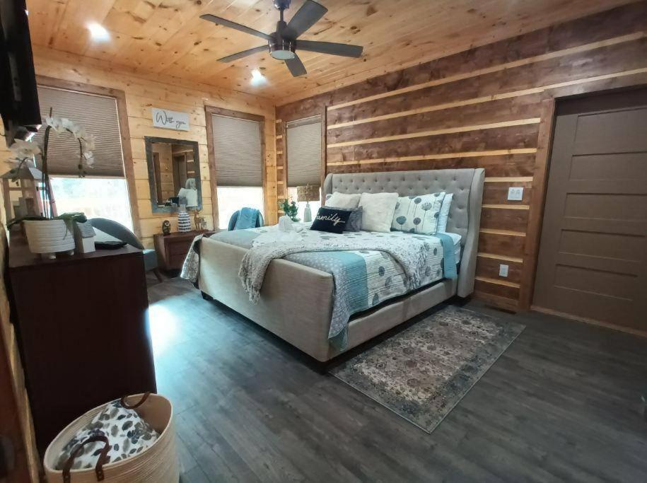 The Grand Tennessean Cabin- Four Bedroom Luxury Cabin In The Mountains Pigeon Forge Eksteriør billede
