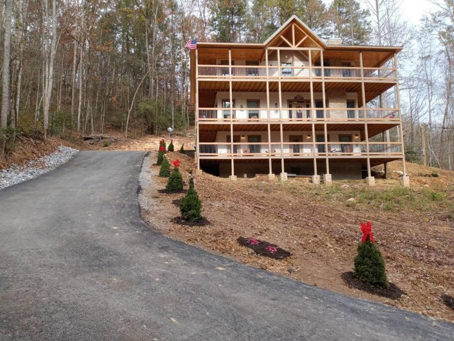 The Grand Tennessean Cabin- Four Bedroom Luxury Cabin In The Mountains Pigeon Forge Eksteriør billede